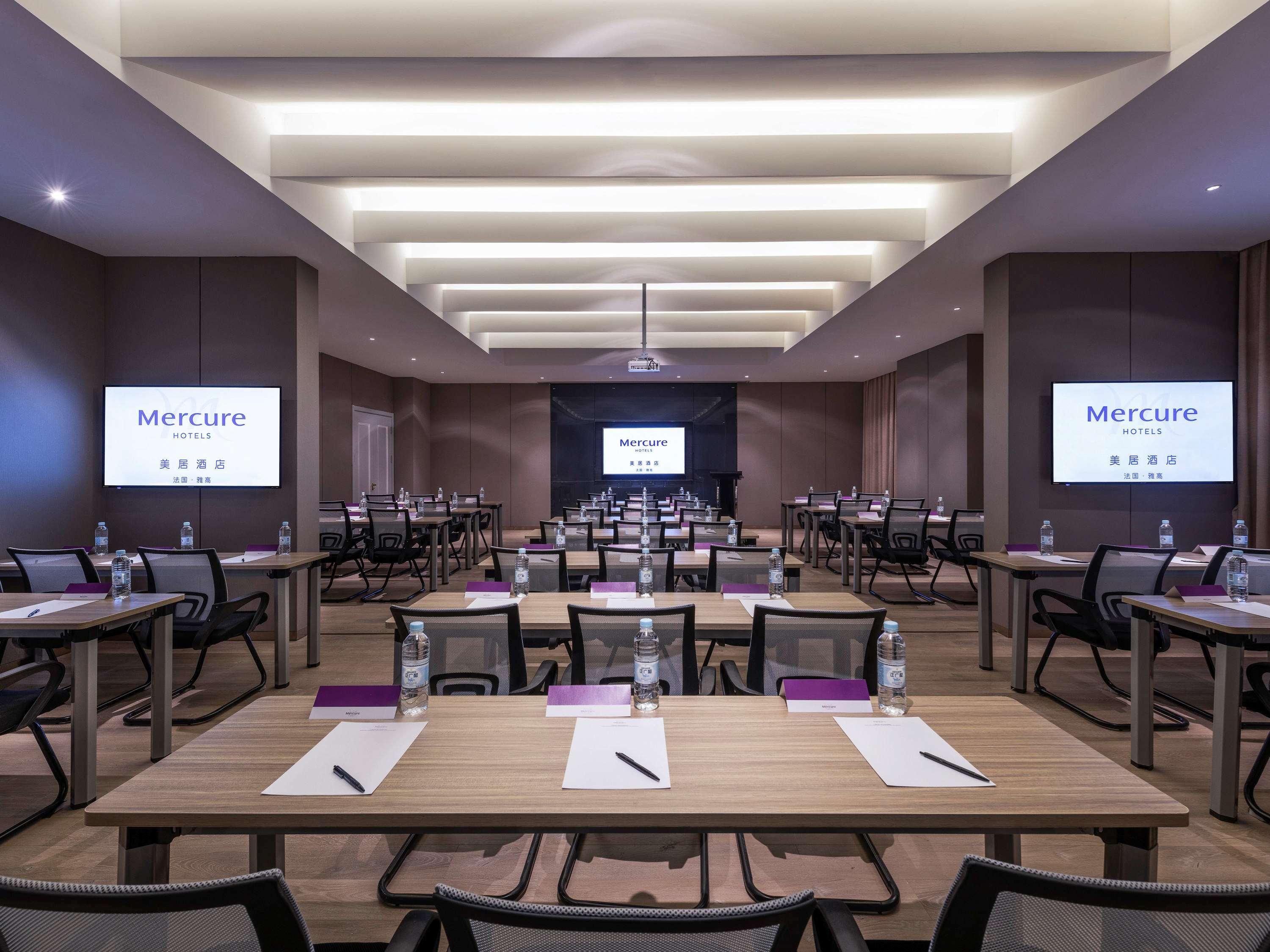 Mercure Shanghai Jiuting Экстерьер фото
